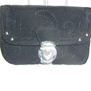 E-161 NWT VERA BRADLEY FLAP ID WALLET/WRISTLET